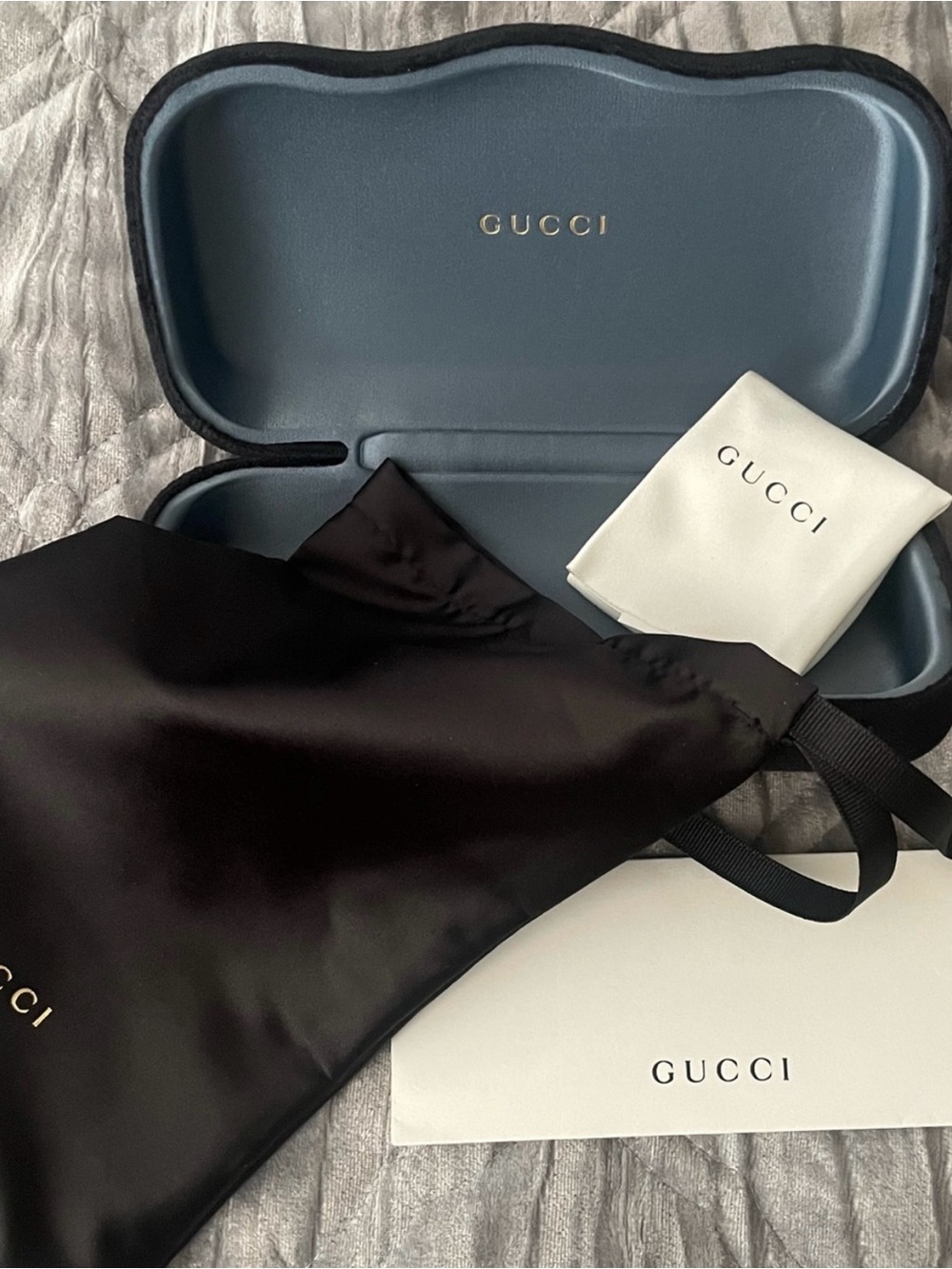 💯 Gucci Sunglass Case (Large)